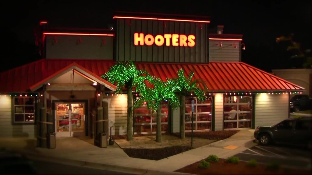 hooters catering menu prices